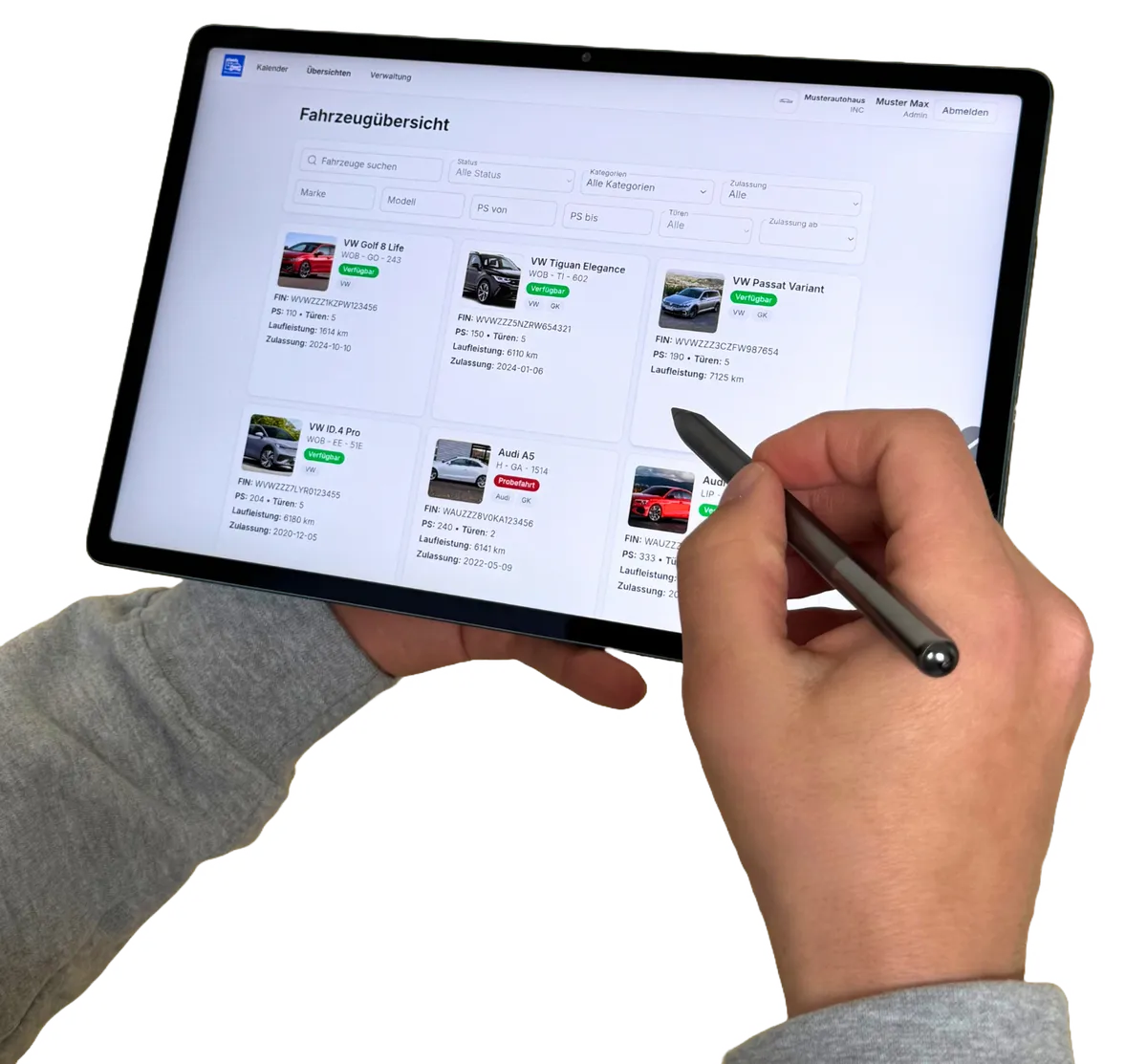 Fahrzeugübersicht in INC-Carman auf dem Tablet mit verfügbaren Fahrzeugen
